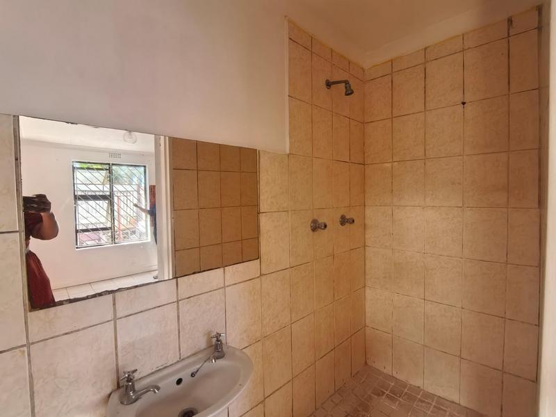 To Let 2 Bedroom Property for Rent in Gleemoor Western Cape